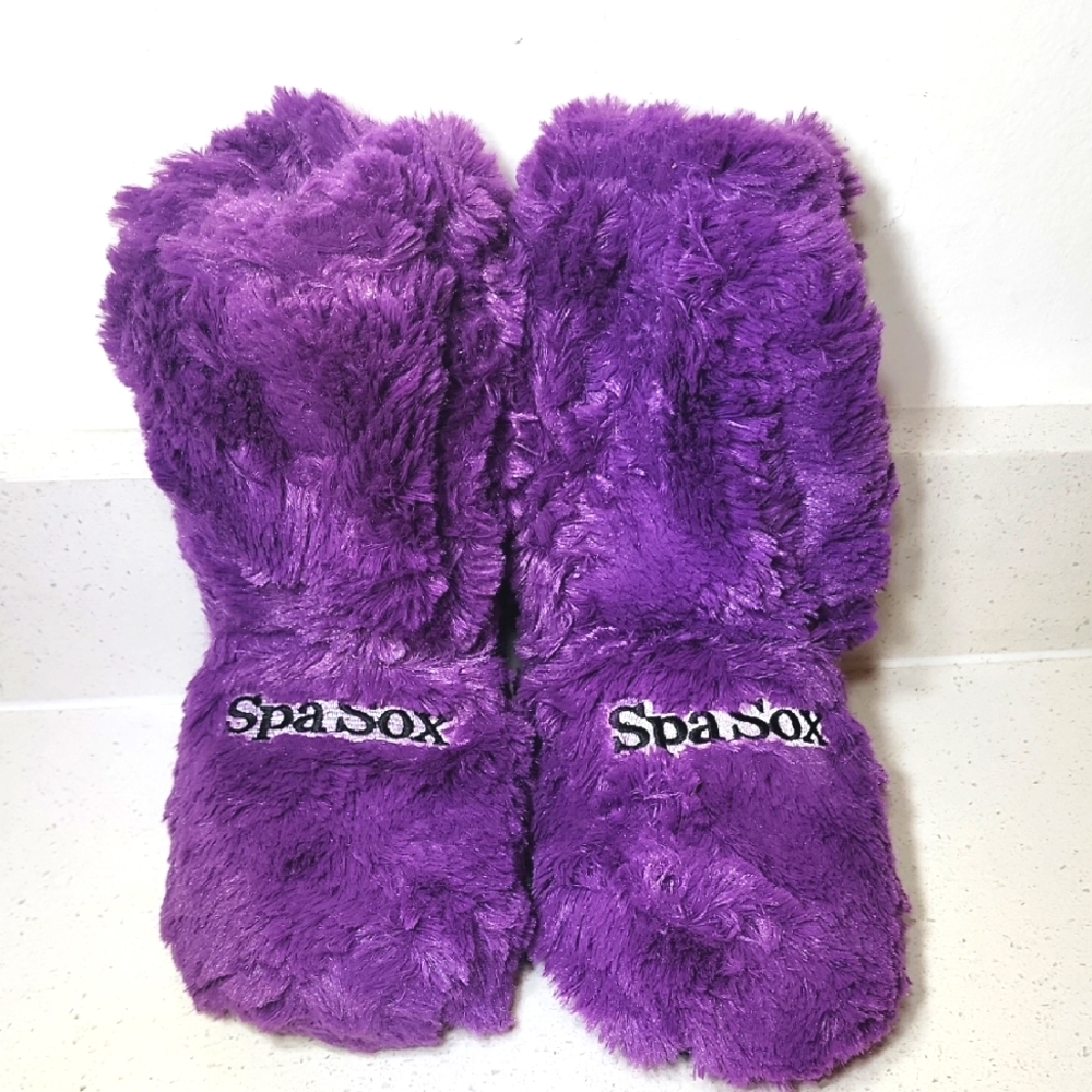 SpaSox Purple Fuzzy Slippers. Grain Slippers.New